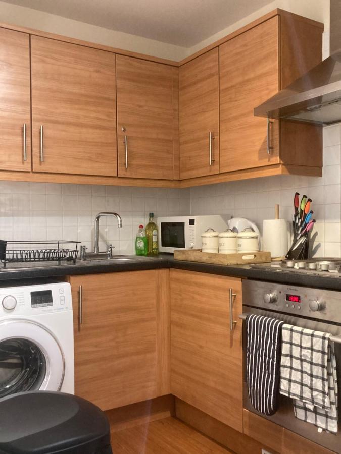 Modern Apartment Located In Cmk Restaurant Quarter Milton Keynes Kültér fotó