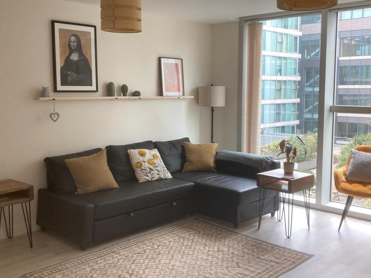 Modern Apartment Located In Cmk Restaurant Quarter Milton Keynes Kültér fotó